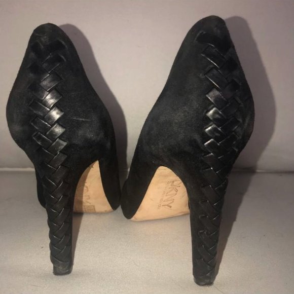 DKNY black suede pumps size 11 - Picture 3 of 3